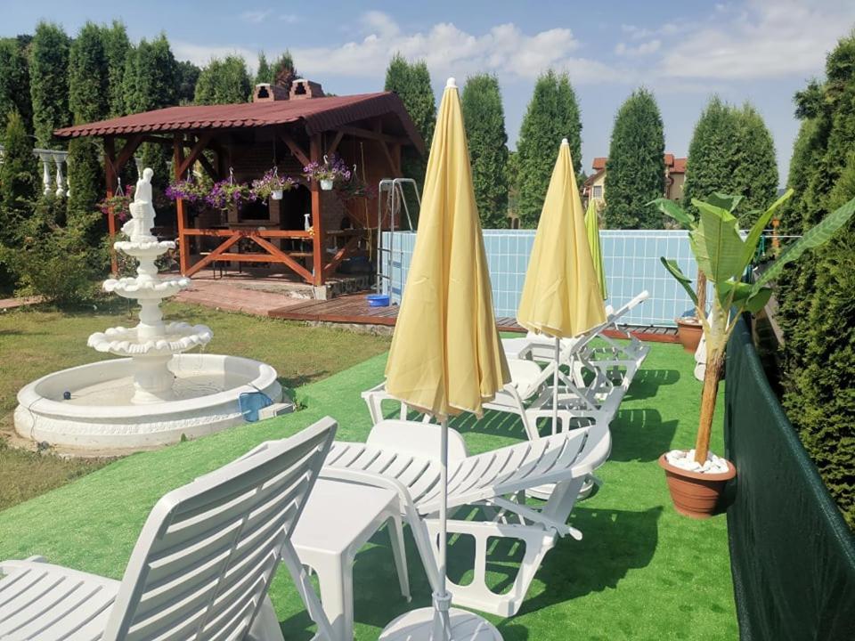 Hotel Stars Livezeni Ivanesti Zewnętrze zdjęcie
