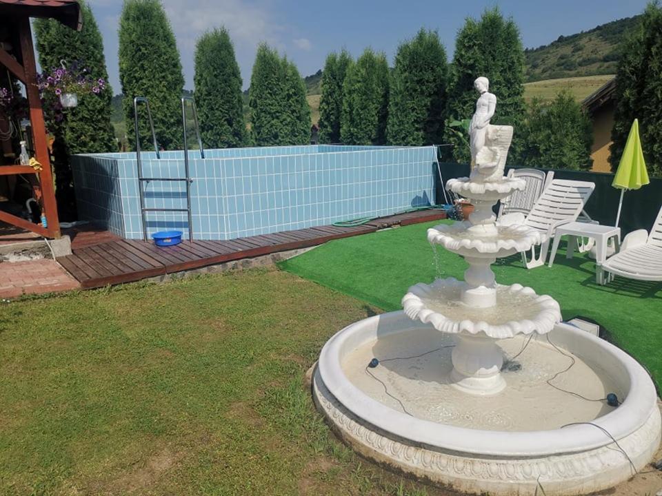 Hotel Stars Livezeni Ivanesti Zewnętrze zdjęcie