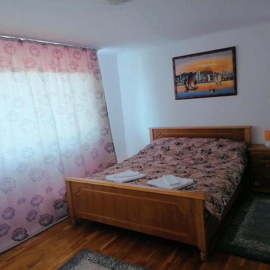 Hotel Stars Livezeni Ivanesti Zewnętrze zdjęcie