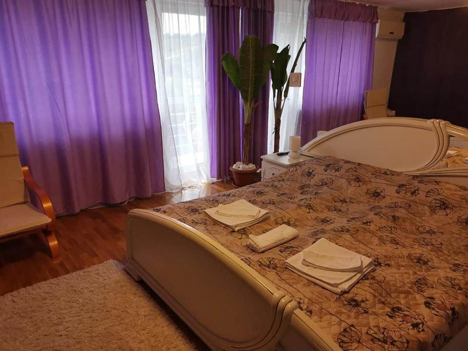 Hotel Stars Livezeni Ivanesti Zewnętrze zdjęcie