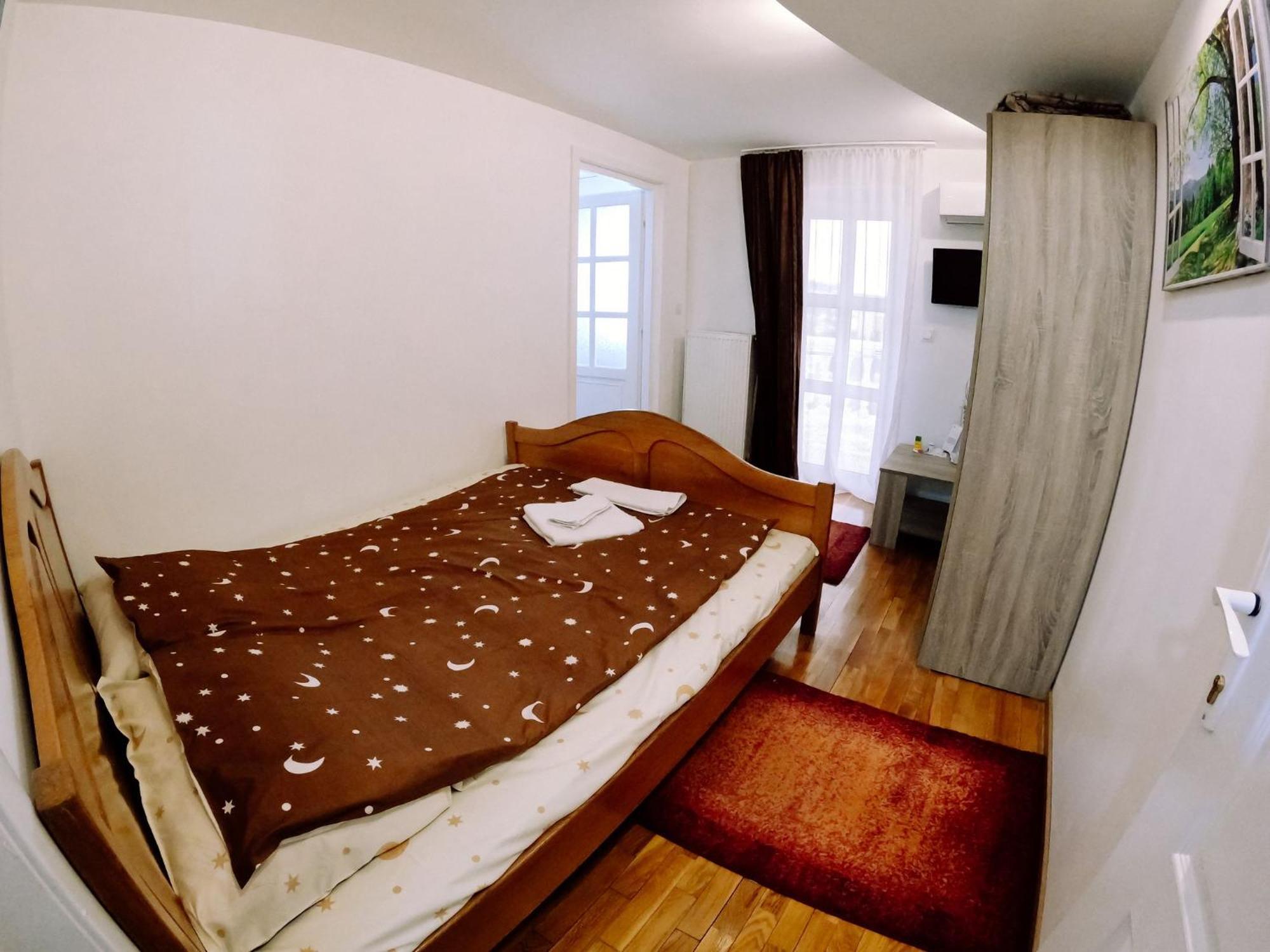 Hotel Stars Livezeni Ivanesti Zewnętrze zdjęcie